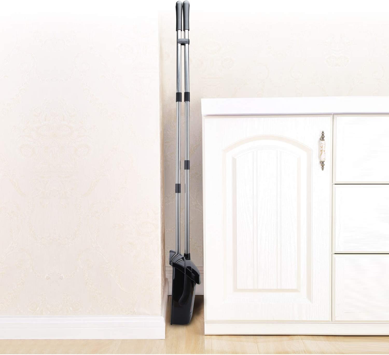 4 plastic-Self-Cleaning Foldable Dustpan Broom